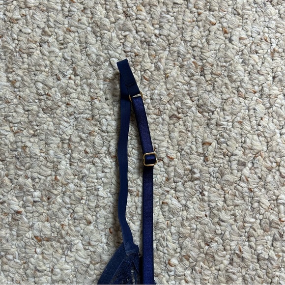 Victorias Secret Blue Unlined Demi Bra Womens 34C Lace Adjustable Strap Wired - Picture 5 of 10